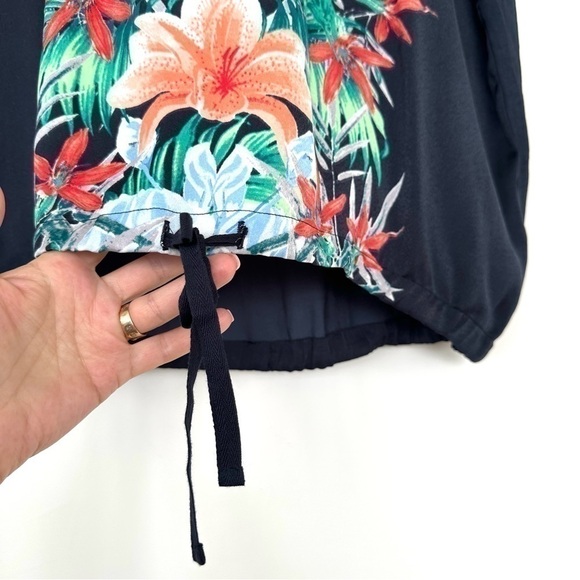 Liz Claiborne satin top, dolman cut  with crew neck, loose fitting - Picture 5 of 12